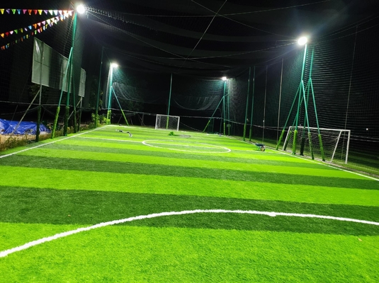 الصين العشب الاصطناعي لكرة القدم عالي الكثافة 55 مم مع وسادة للصدمات المزود