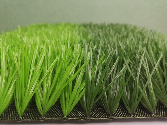 الصين عشب اصطناعي 50 مم أخضر مقاوم للأشعة فوق البنفسجية لملعب كرة القدم المزود