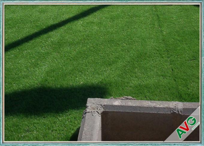 حقل أخضر على شكل حرف V عشب اصطناعي للحدائق / سكني بارتفاع 35 ملم 0