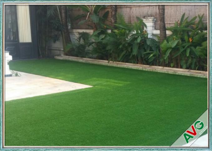سلامة تسطيح العشب الاصطناعي الأخضر في الهواء الطلق للأطفال الذين يلعبون معتمد من SGS 0