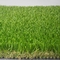 سجادة أرضية من العشب الاصطناعي الأخضر في الهواء الطلق ، العشب الاصطناعي للحديقة المزود