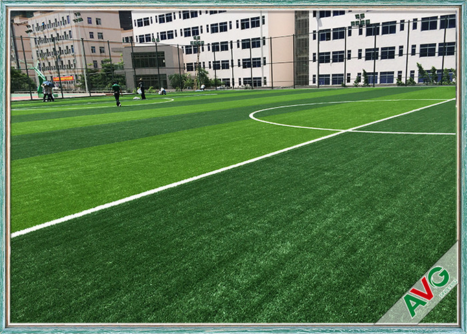 الزيتون شكل كرة القدم ملعب كرة القدم العشب الاصطناعي المضادة للأشعة فوق البنفسجية 2/4 / 5m عرض لفة 0